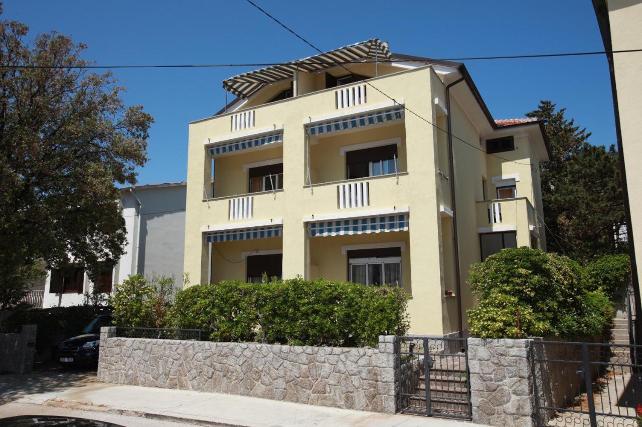 Studio Apartments Cavrak With Terrace Baška Kültér fotó