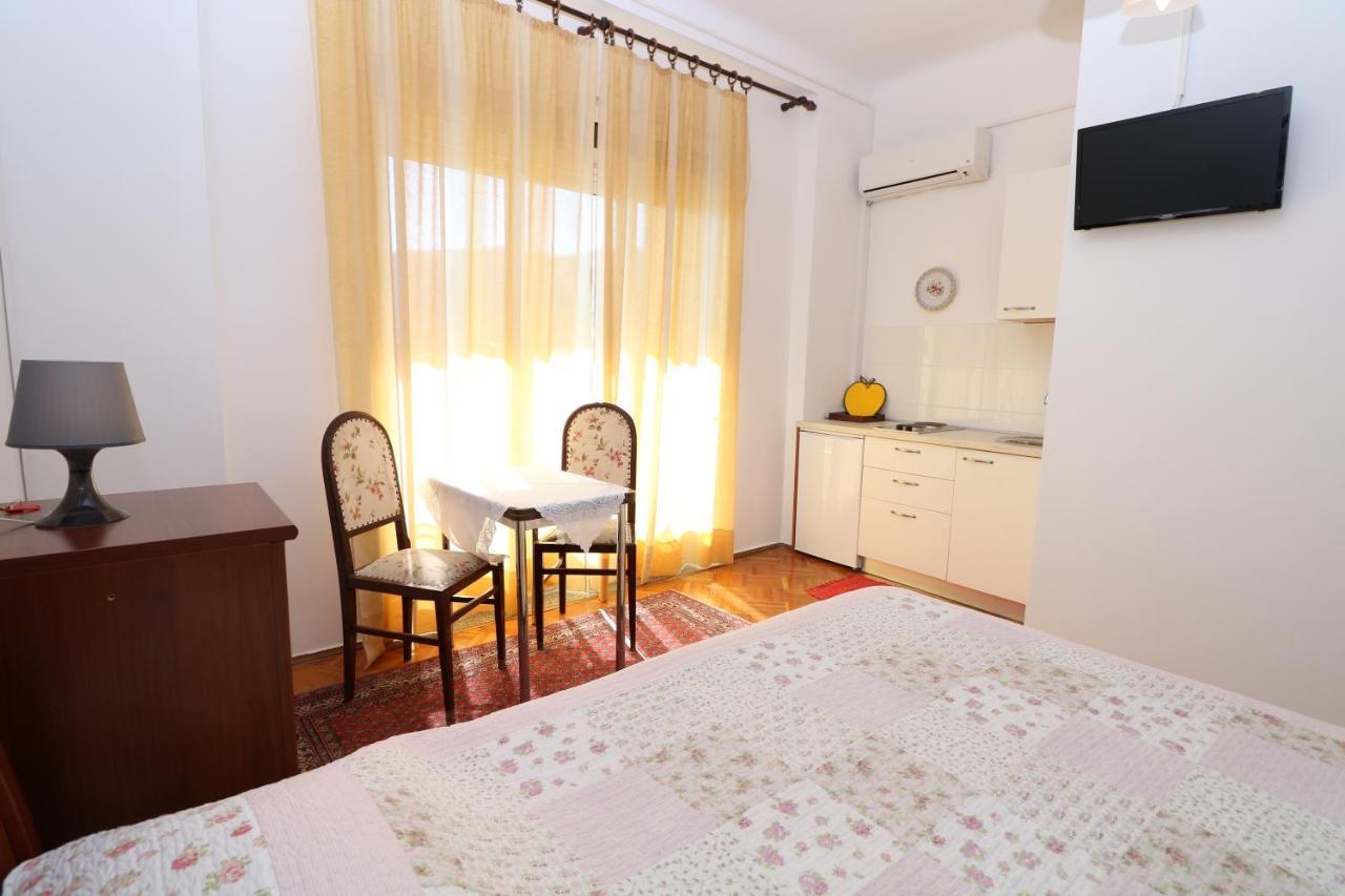 Studio Apartments Cavrak With Terrace Baška Kültér fotó
