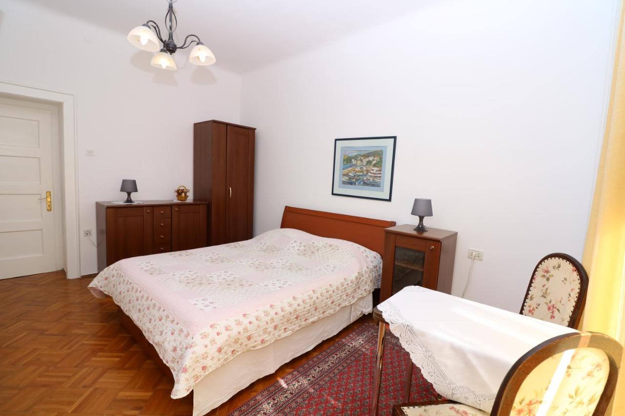 Studio Apartments Cavrak With Terrace Baška Kültér fotó