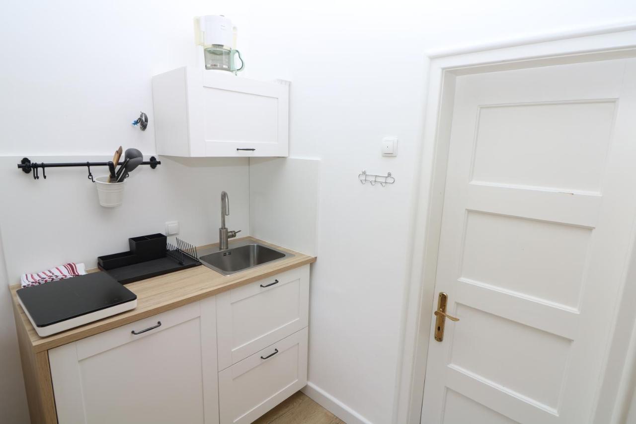 Studio Apartments Cavrak With Terrace Baška Kültér fotó