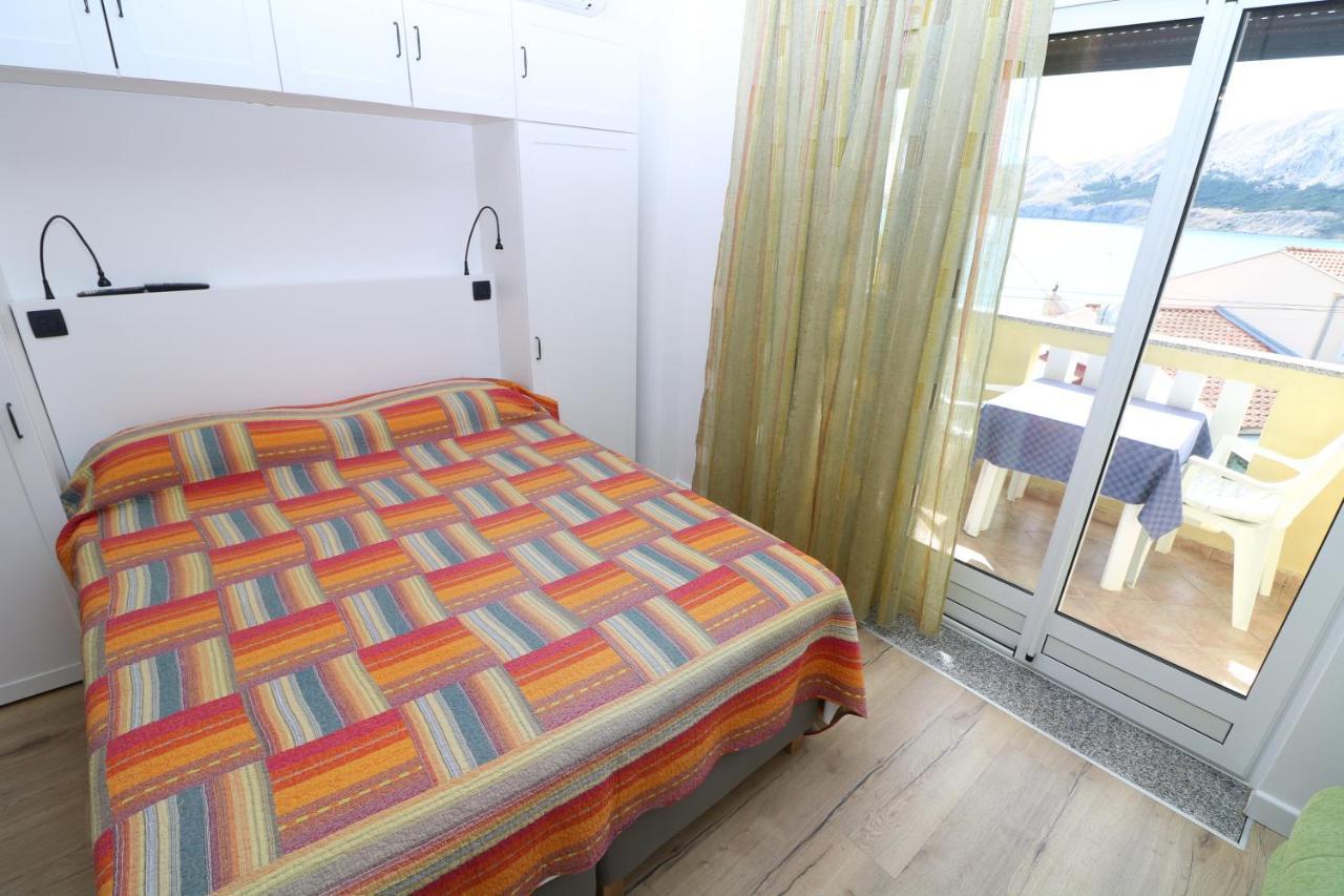 Studio Apartments Cavrak With Terrace Baška Kültér fotó