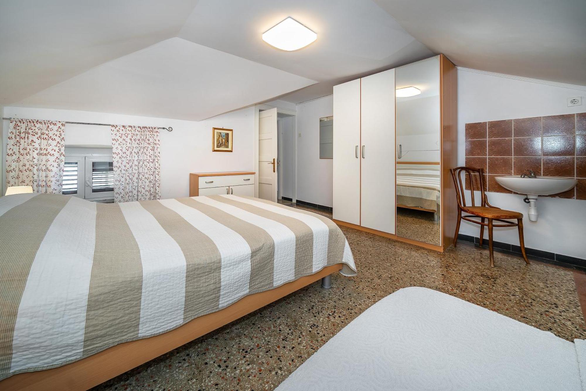 Studio Apartments Cavrak With Terrace Baška Kültér fotó